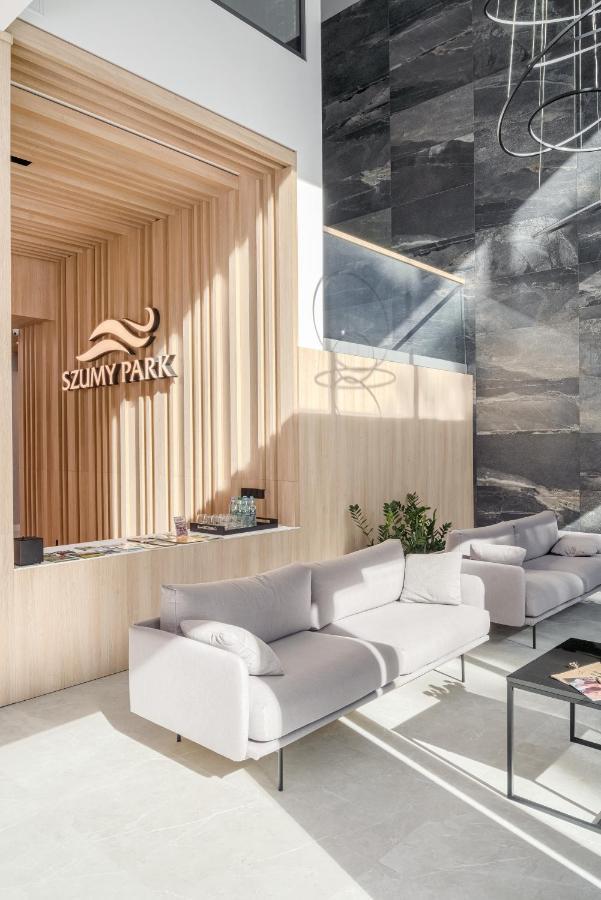 Szumy Park Hotel & Restaurant Susiec エクステリア 写真