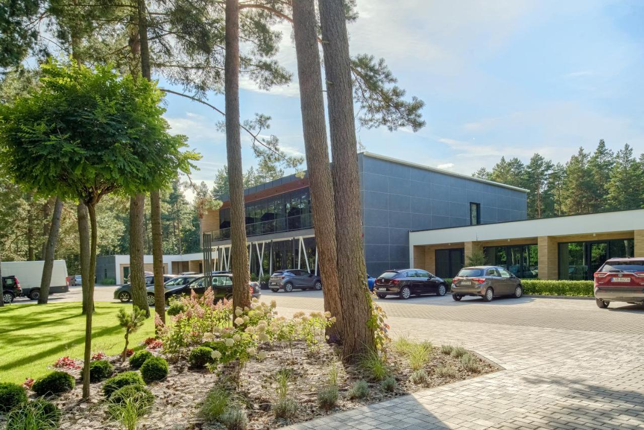 Szumy Park Hotel & Restaurant Susiec エクステリア 写真