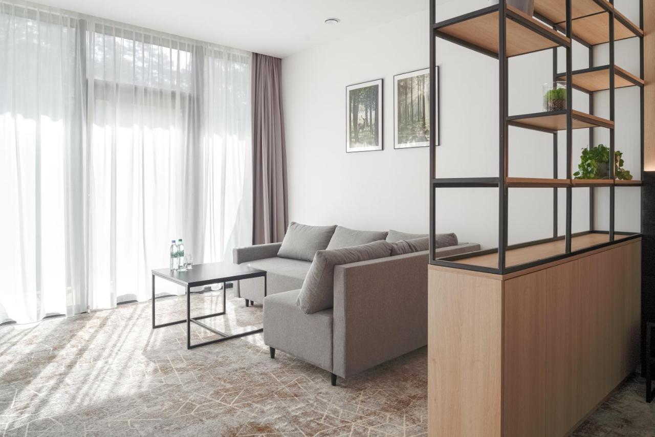 Szumy Park Hotel & Restaurant Susiec エクステリア 写真